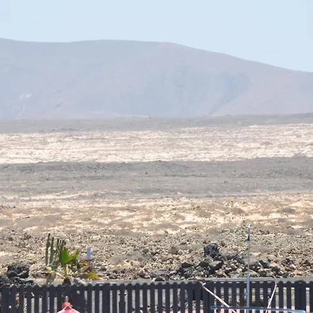 Willa Sun & Exclusive Stars View La Oliva